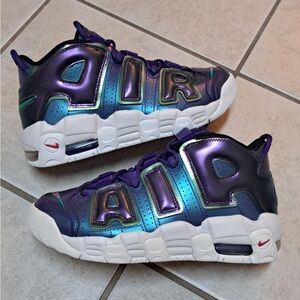 Nike Air More Uptempo SE GS "Iridescent" Basketball Shoes - Size 7Y / Wmns 8.5